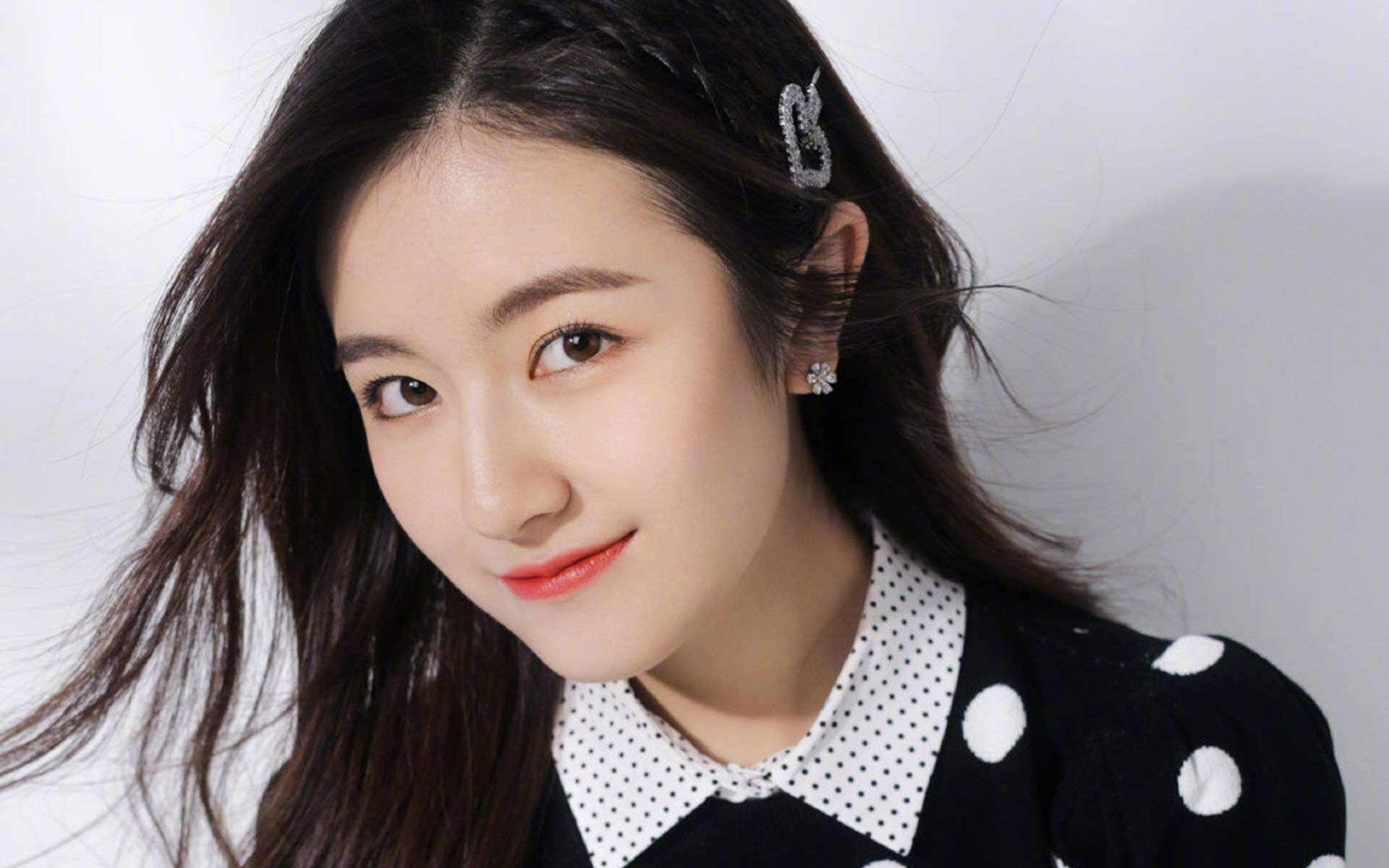 唯一性之夜，F1收官战与维尼修斯的跨时空高能共振